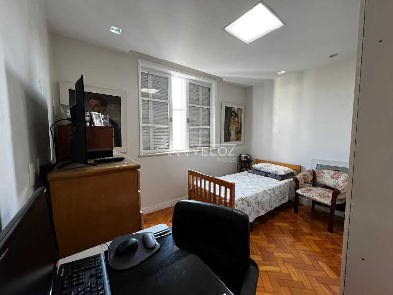 Apartamento à venda com 3 quartos, 111m² - Foto 7