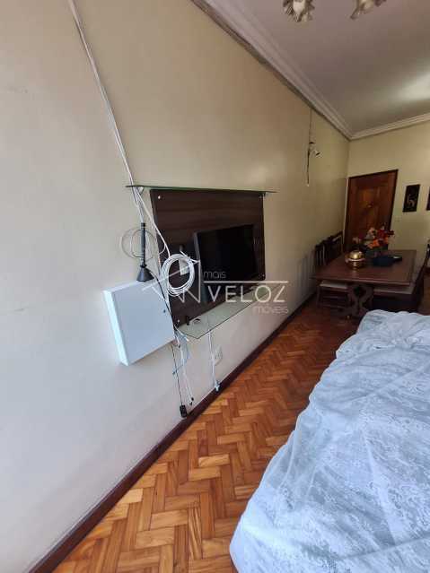 Apartamento à venda com 2 quartos, 65m² - Foto 4