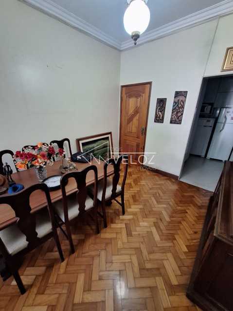 Apartamento à venda com 2 quartos, 65m² - Foto 9