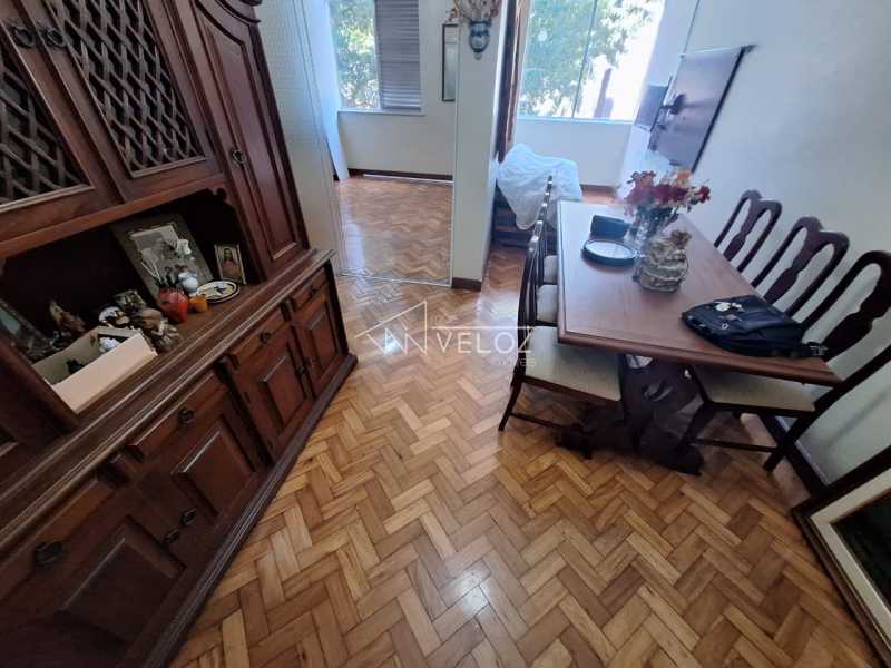 Apartamento à venda com 2 quartos, 65m² - Foto 15