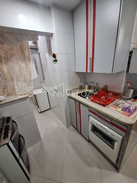 Apartamento à venda com 2 quartos, 65m² - Foto 19