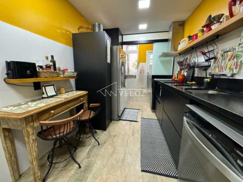 Apartamento à venda com 2 quartos, 76m² - Foto 13