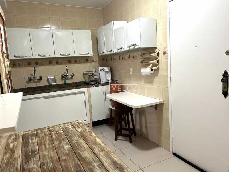 Apartamento à venda com 3 quartos, 98m² - Foto 10