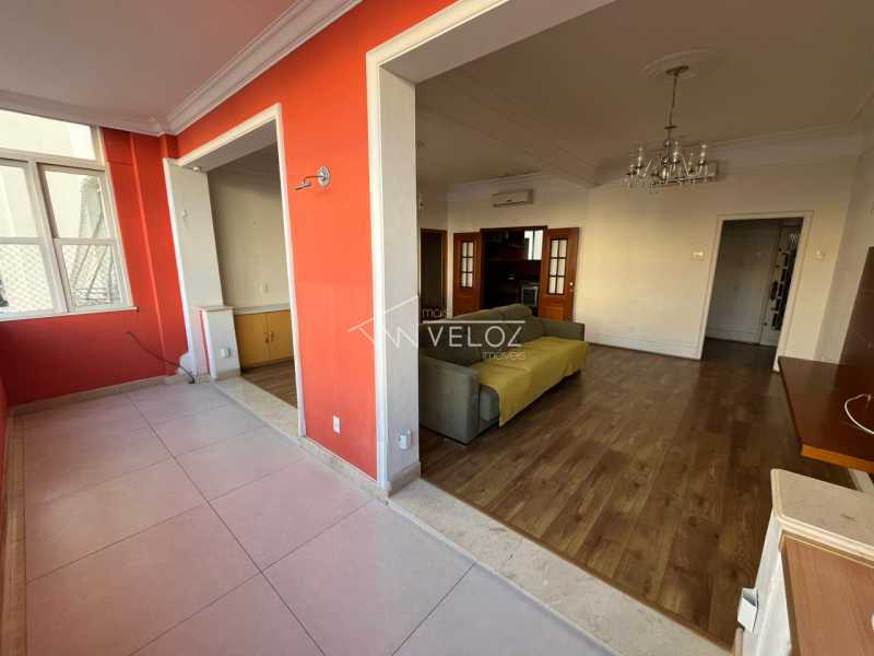 Apartamento à venda com 3 quartos, 152m² - Foto 1