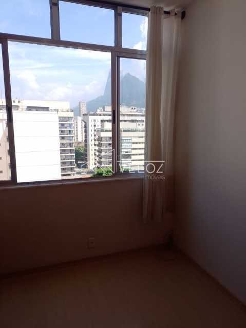 Apartamento à venda com 1 quarto, 45m² - Foto 17