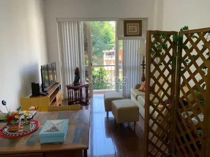 Apartamento à venda com 1 quarto, 63m² - Foto 1