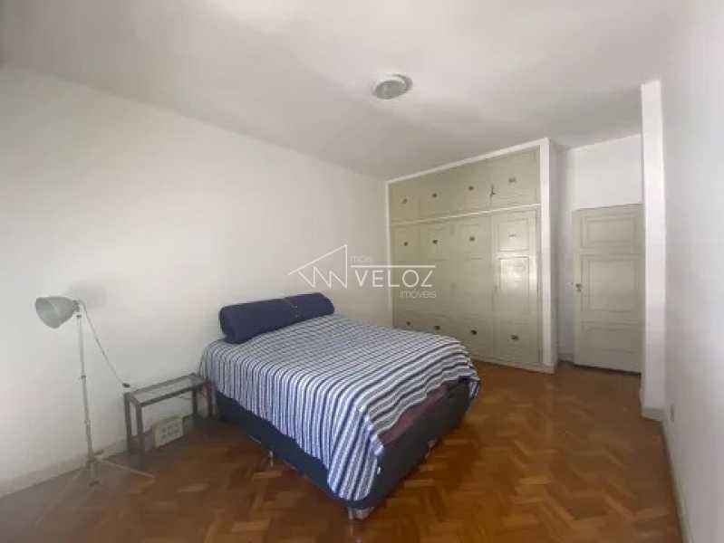 Apartamento à venda com 3 quartos, 227m² - Foto 7