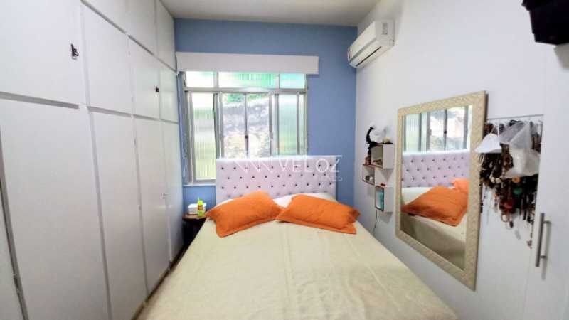 Apartamento à venda com 2 quartos, 66m² - Foto 12