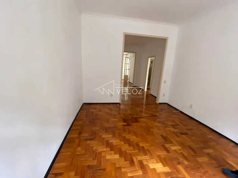 Apartamento à venda com 3 quartos, 116m² - Foto 2