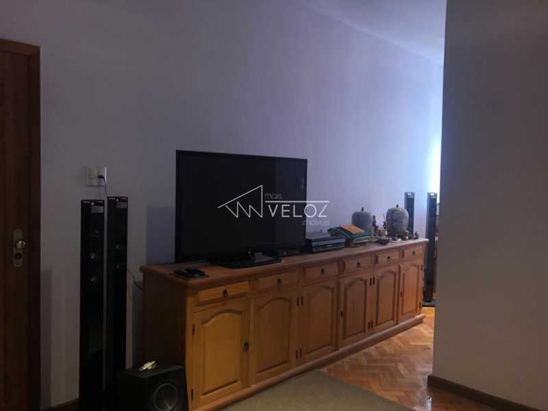 Apartamento à venda com 1 quarto, 48m² - Foto 1