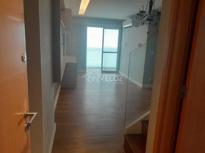 Apartamento à venda com 4 quartos, 188m² - Foto 2