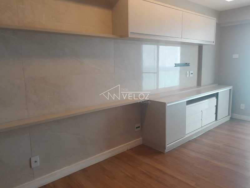 Apartamento à venda com 4 quartos, 188m² - Foto 4