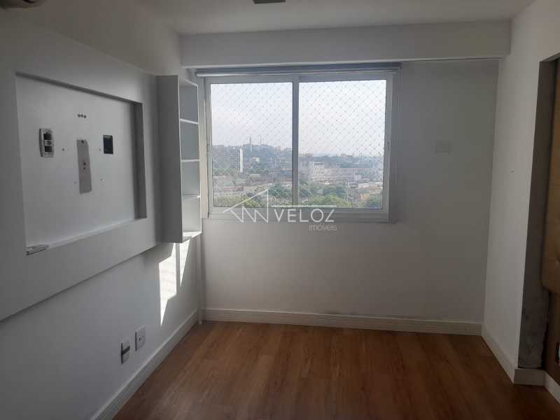 Apartamento à venda com 4 quartos, 188m² - Foto 10