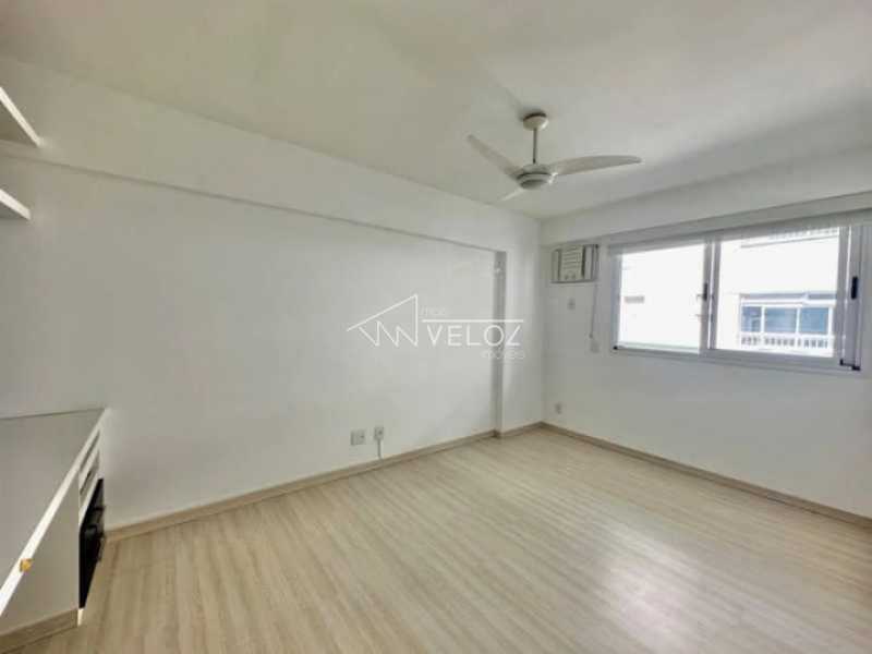 Apartamento à venda com 2 quartos, 70m² - Foto 13