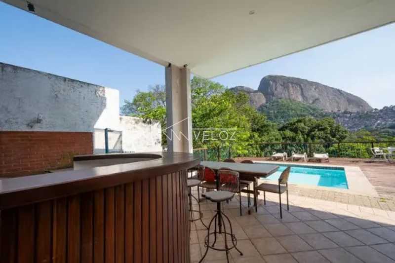 Casa de Condomínio à venda com 4 quartos, 450m² - Foto 17