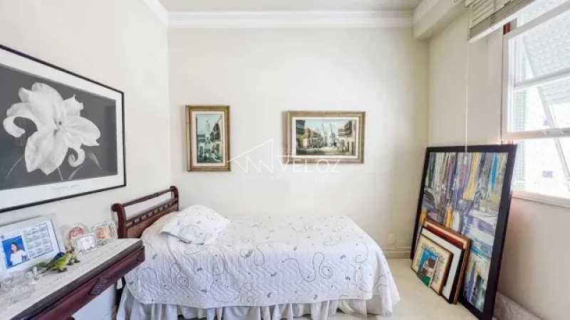 Apartamento à venda com 4 quartos, 245m² - Foto 11