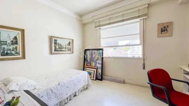 Apartamento à venda com 4 quartos, 245m² - Foto 12