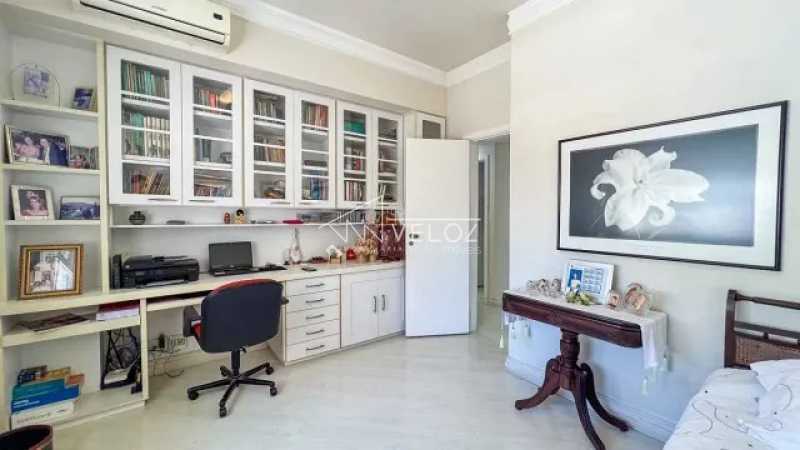 Apartamento à venda com 4 quartos, 245m² - Foto 15