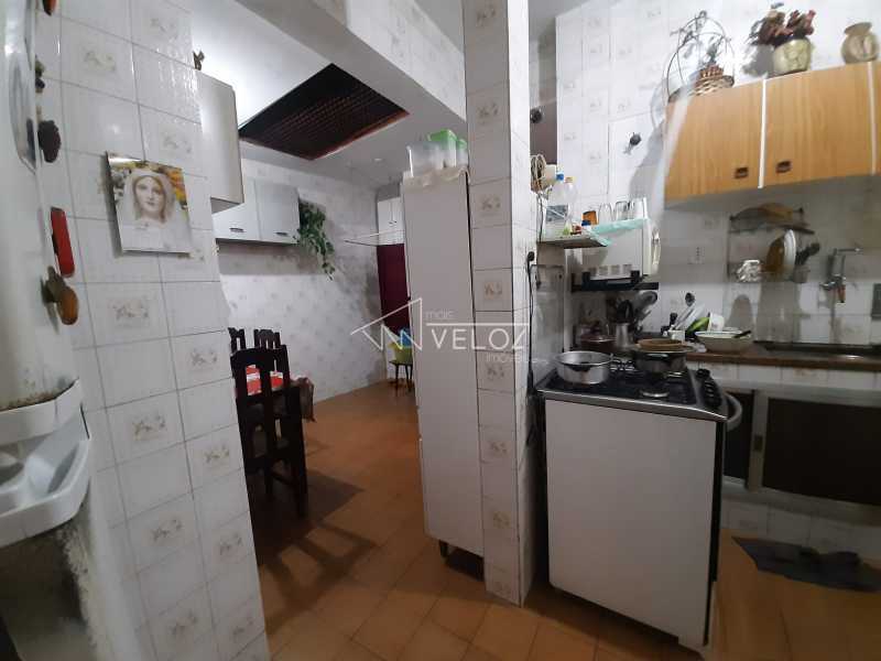 Apartamento à venda com 2 quartos, 54m² - Foto 12