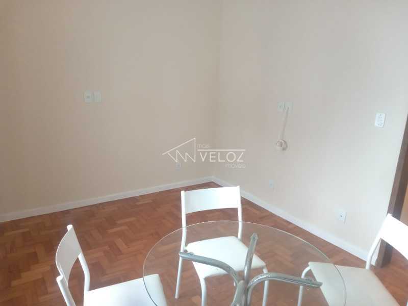 Apartamento à venda com 1 quarto, 41m² - Foto 2