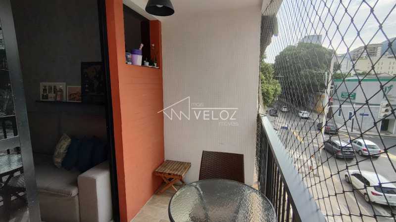 Apartamento à venda com 3 quartos, 82m² - Foto 3