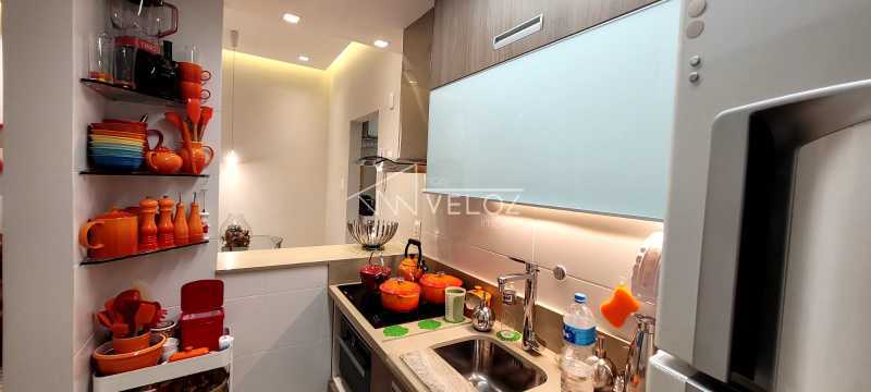 Apartamento à venda com 1 quarto, 42m² - Foto 13