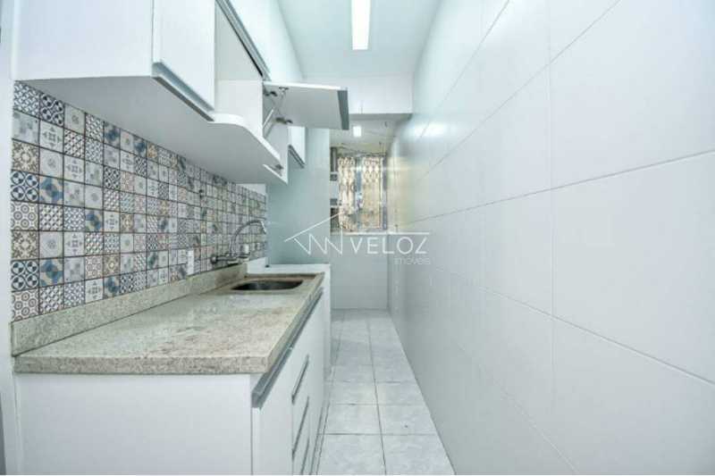 Apartamento à venda com 2 quartos, 60m² - Foto 11