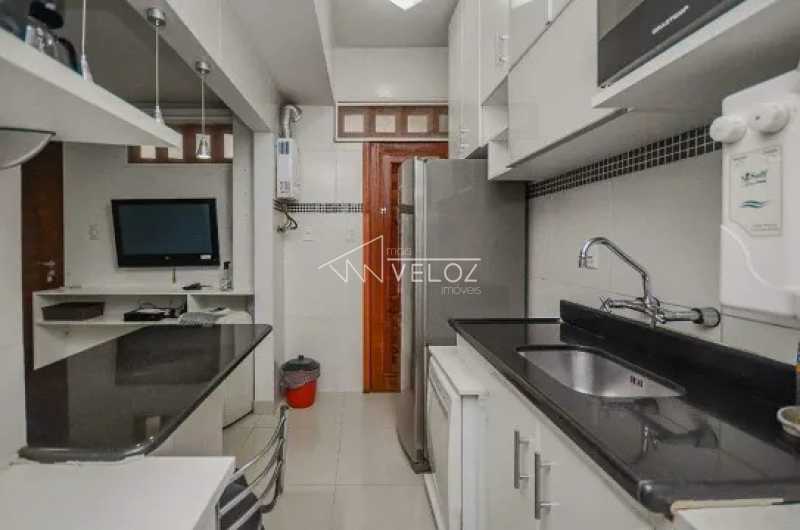 Apartamento à venda com 2 quartos, 62m² - Foto 18