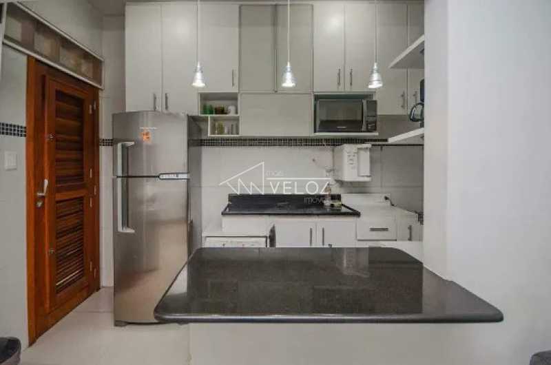 Apartamento à venda com 2 quartos, 62m² - Foto 19