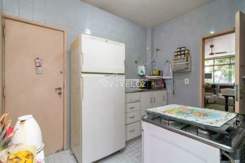 Apartamento à venda com 2 quartos, 64m² - Foto 13