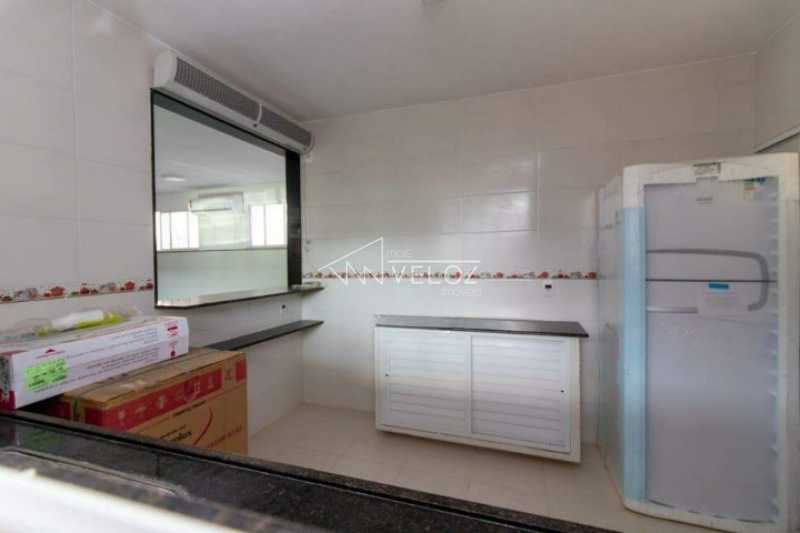 Apartamento à venda com 2 quartos, 64m² - Foto 22