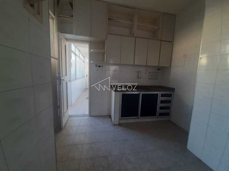 Apartamento à venda com 3 quartos, 104m² - Foto 9