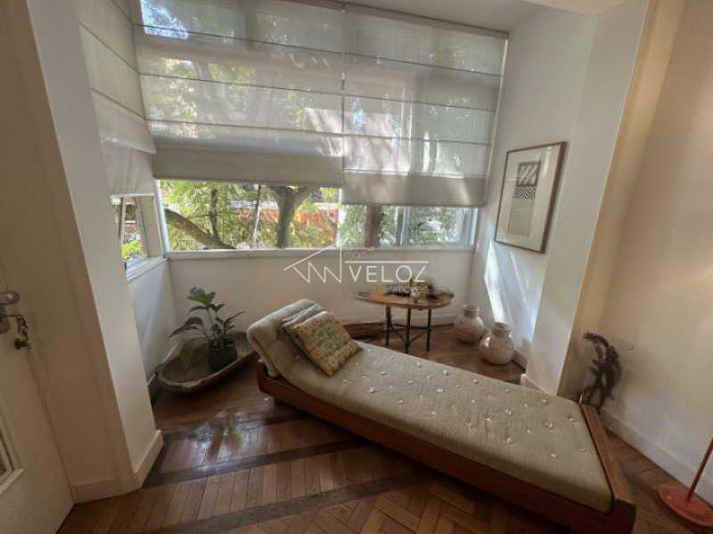 Apartamento à venda com 3 quartos, 116m² - Foto 3