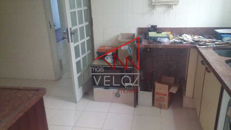 Apartamento à venda com 4 quartos, 230m² - Foto 28