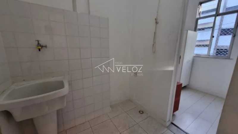 Apartamento à venda com 2 quartos, 66m² - Foto 4