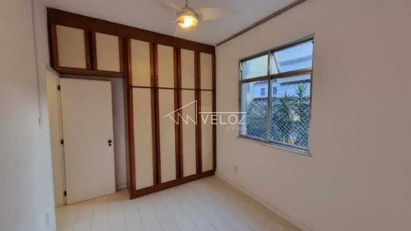 Apartamento à venda com 2 quartos, 66m² - Foto 2