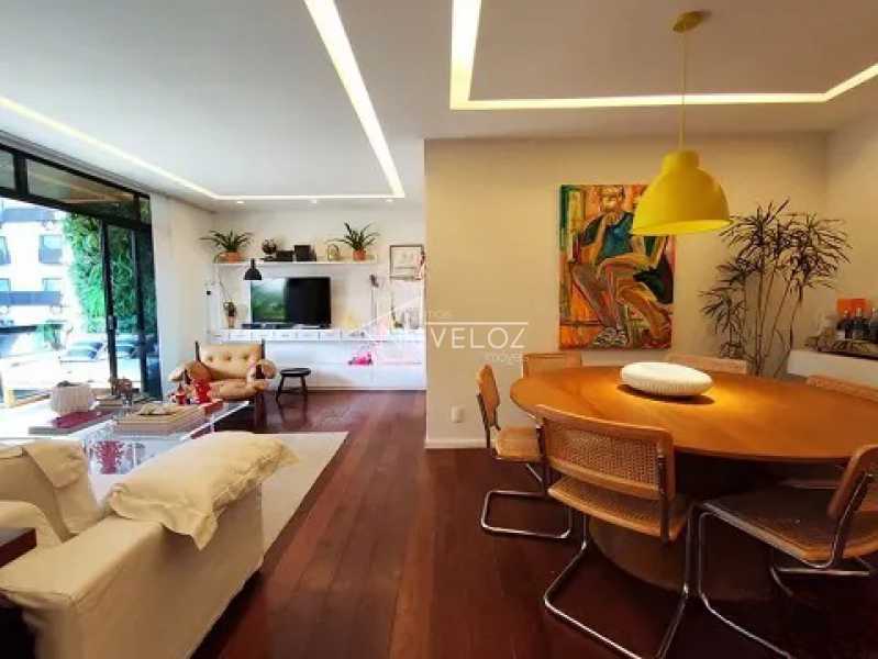 Apartamento à venda com 3 quartos, 140m² - Foto 2