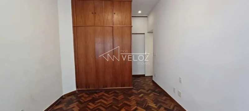 Apartamento à venda com 3 quartos, 120m² - Foto 17