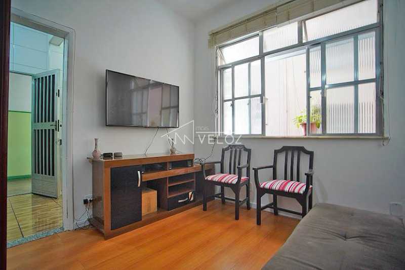 Apartamento à venda com 1 quarto, 30m² - Foto 1