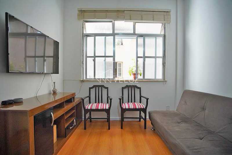 Apartamento à venda com 1 quarto, 30m² - Foto 2