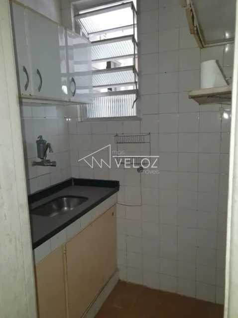 Apartamento à venda com 1 quarto, 40m² - Foto 11