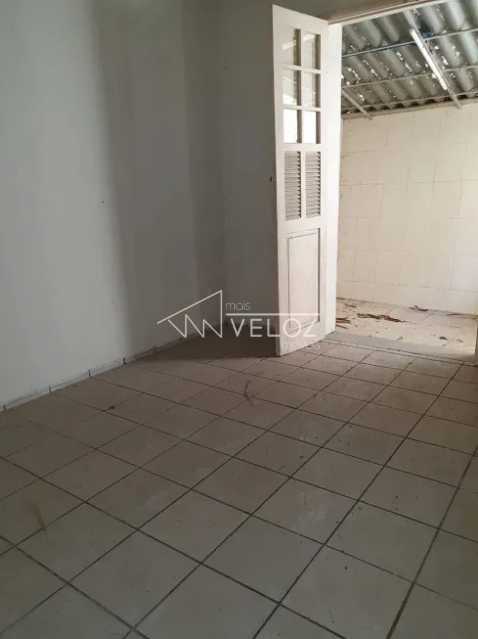 Apartamento à venda com 1 quarto, 40m² - Foto 13