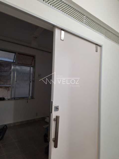 Apartamento à venda com 1 quarto, 21m² - Foto 11