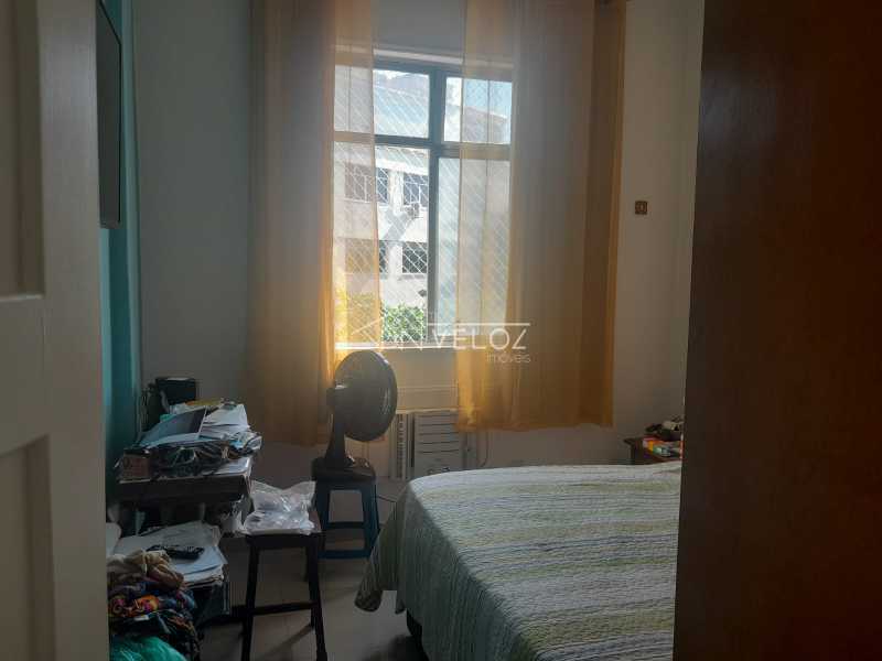 Apartamento à venda com 3 quartos, 95m² - Foto 9