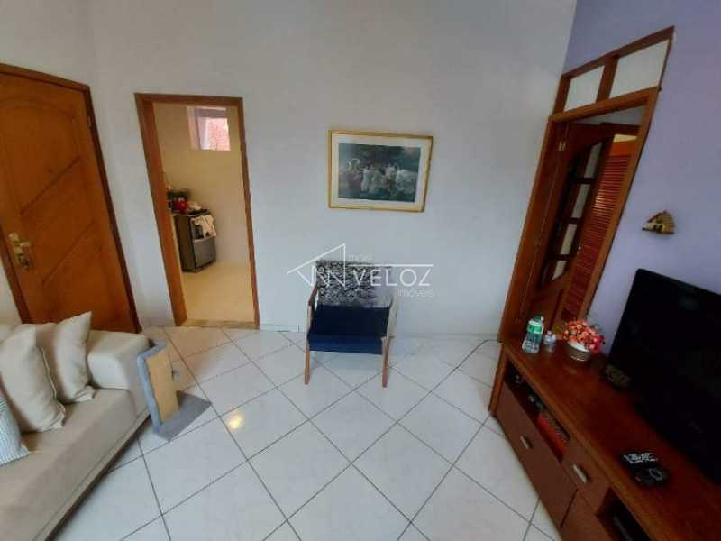 Apartamento à venda com 2 quartos, 70m² - Foto 6