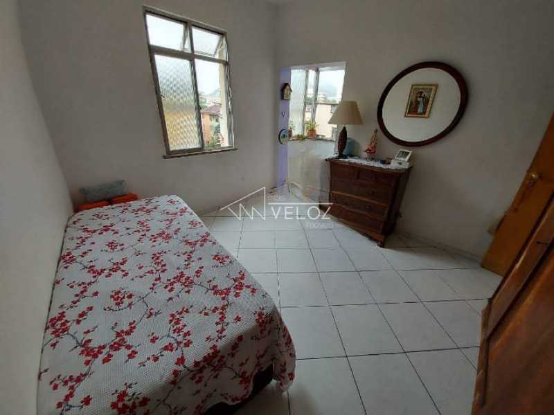 Apartamento à venda com 2 quartos, 70m² - Foto 8