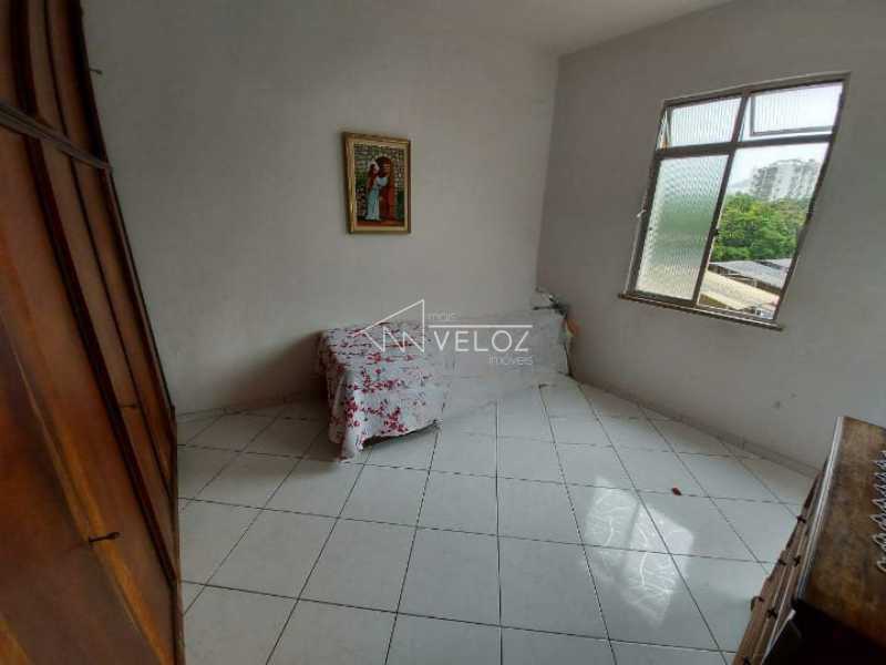 Apartamento à venda com 2 quartos, 70m² - Foto 10