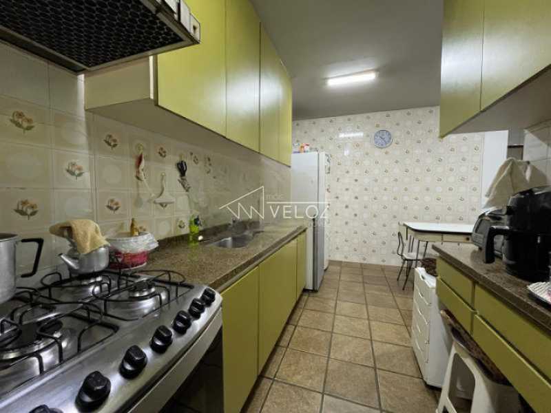 Apartamento à venda com 4 quartos, 160m² - Foto 14