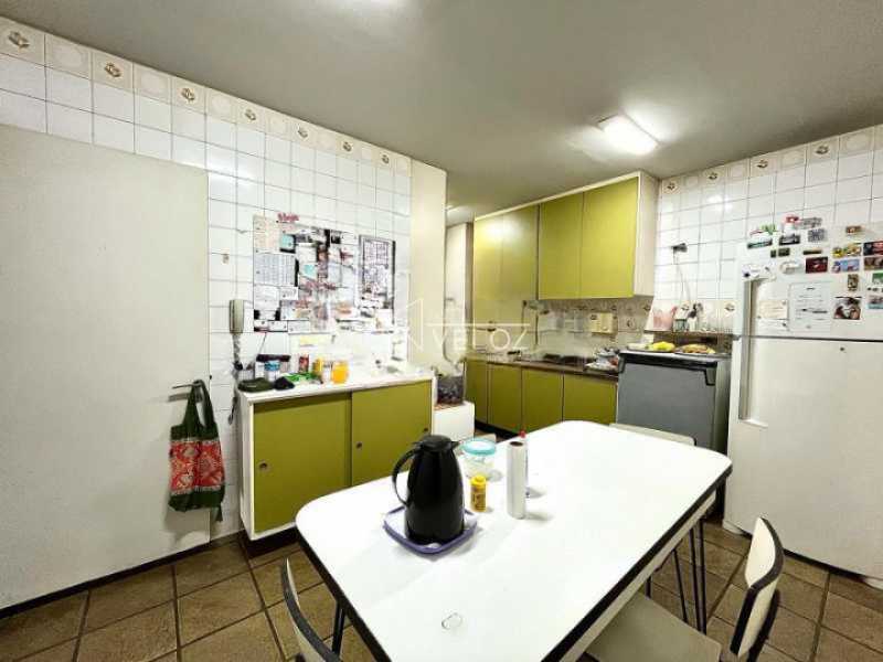 Apartamento à venda com 4 quartos, 160m² - Foto 18