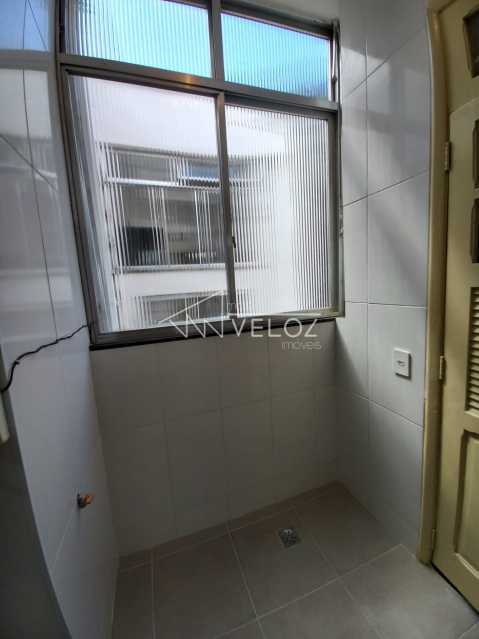 Apartamento à venda com 1 quarto, 60m² - Foto 14